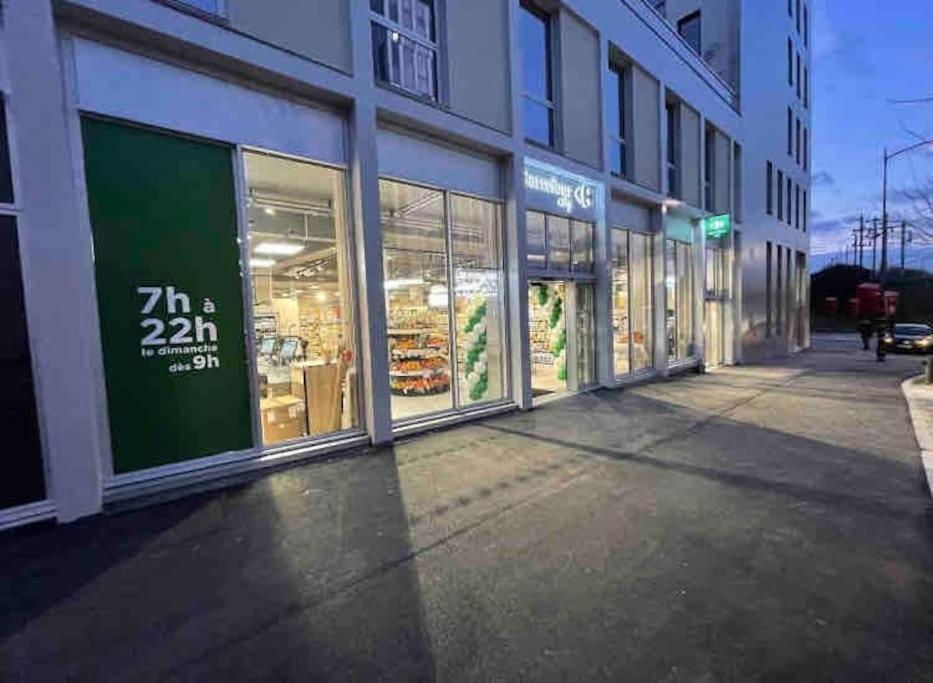 Apartamento Quai Sud - Gare, 100 M2, Parking, Wifi, Superette, Lave Linge Angers Exterior foto
